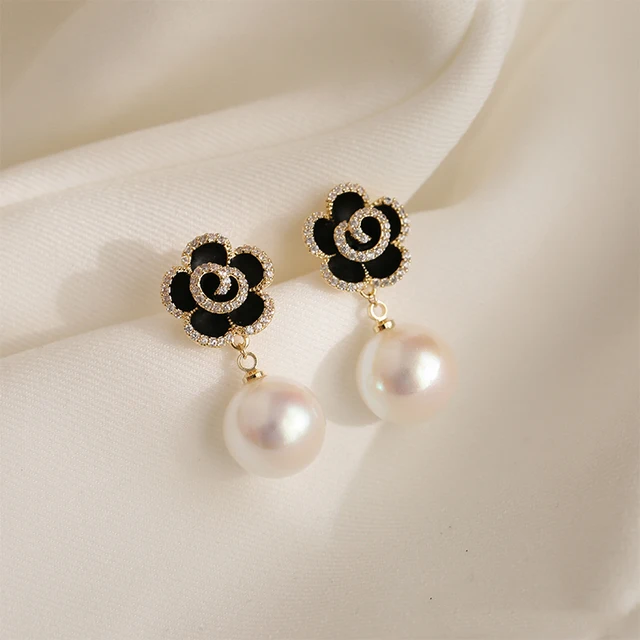 Black Flower Pearls