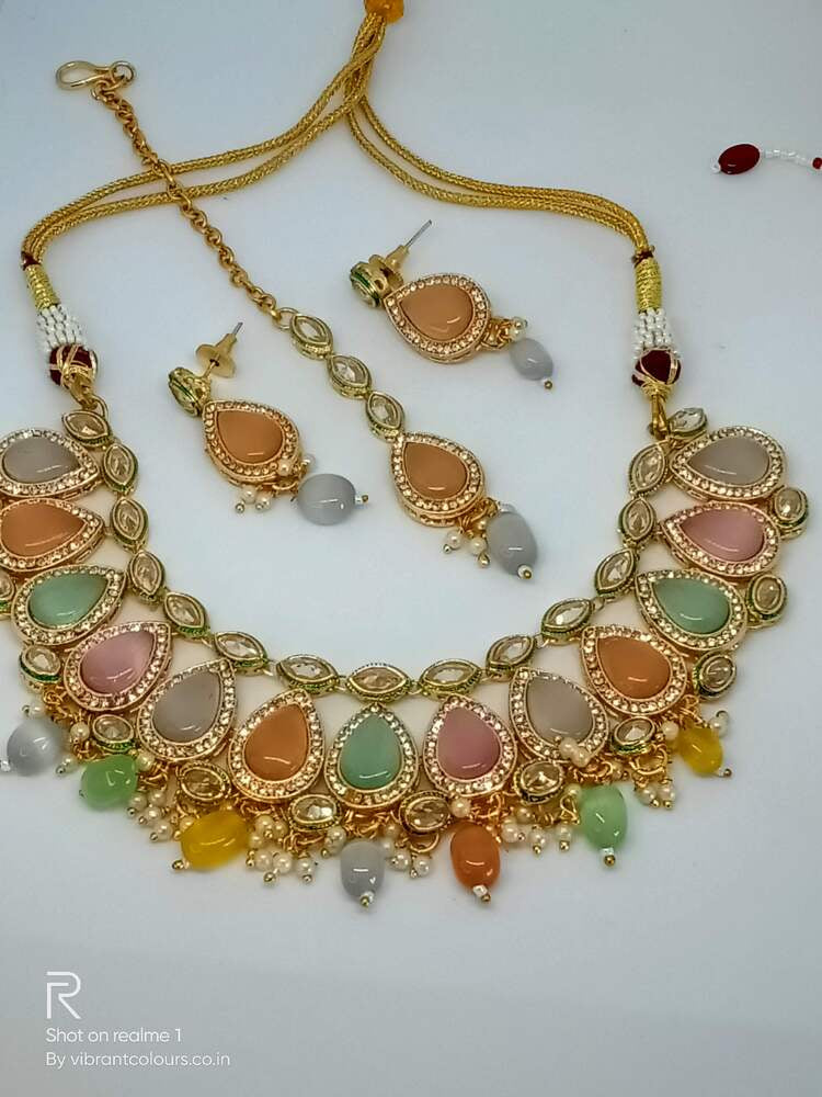 Multicolor Ria Necklace Set