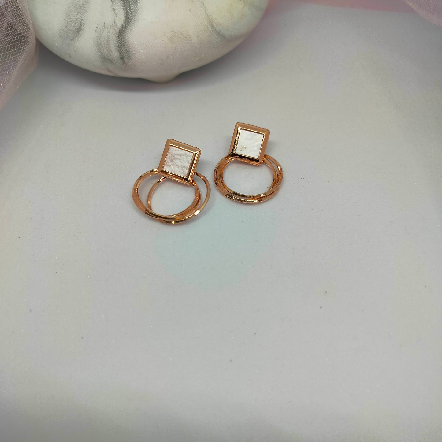 Golden Diamondshape Earrings