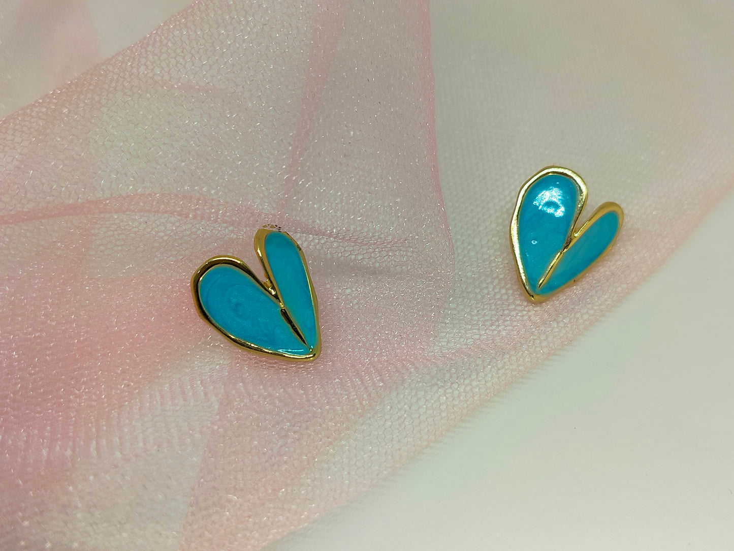 Flower Heart Studs (Blue)