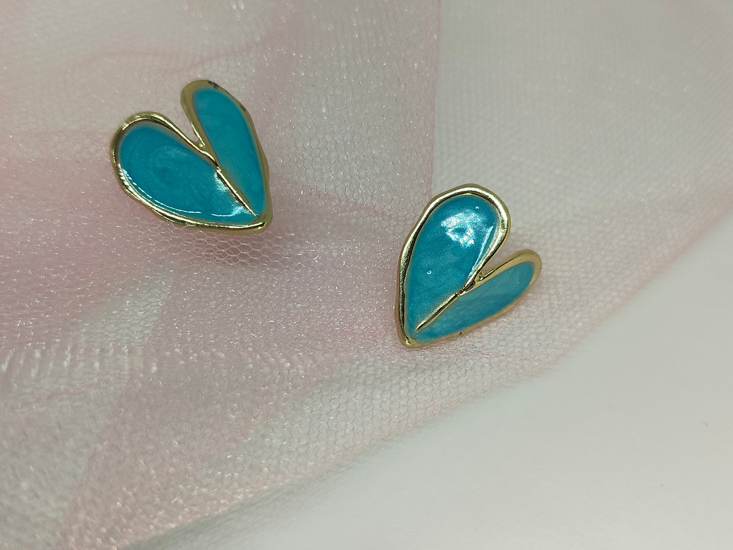 Flower Heart Studs (Blue)