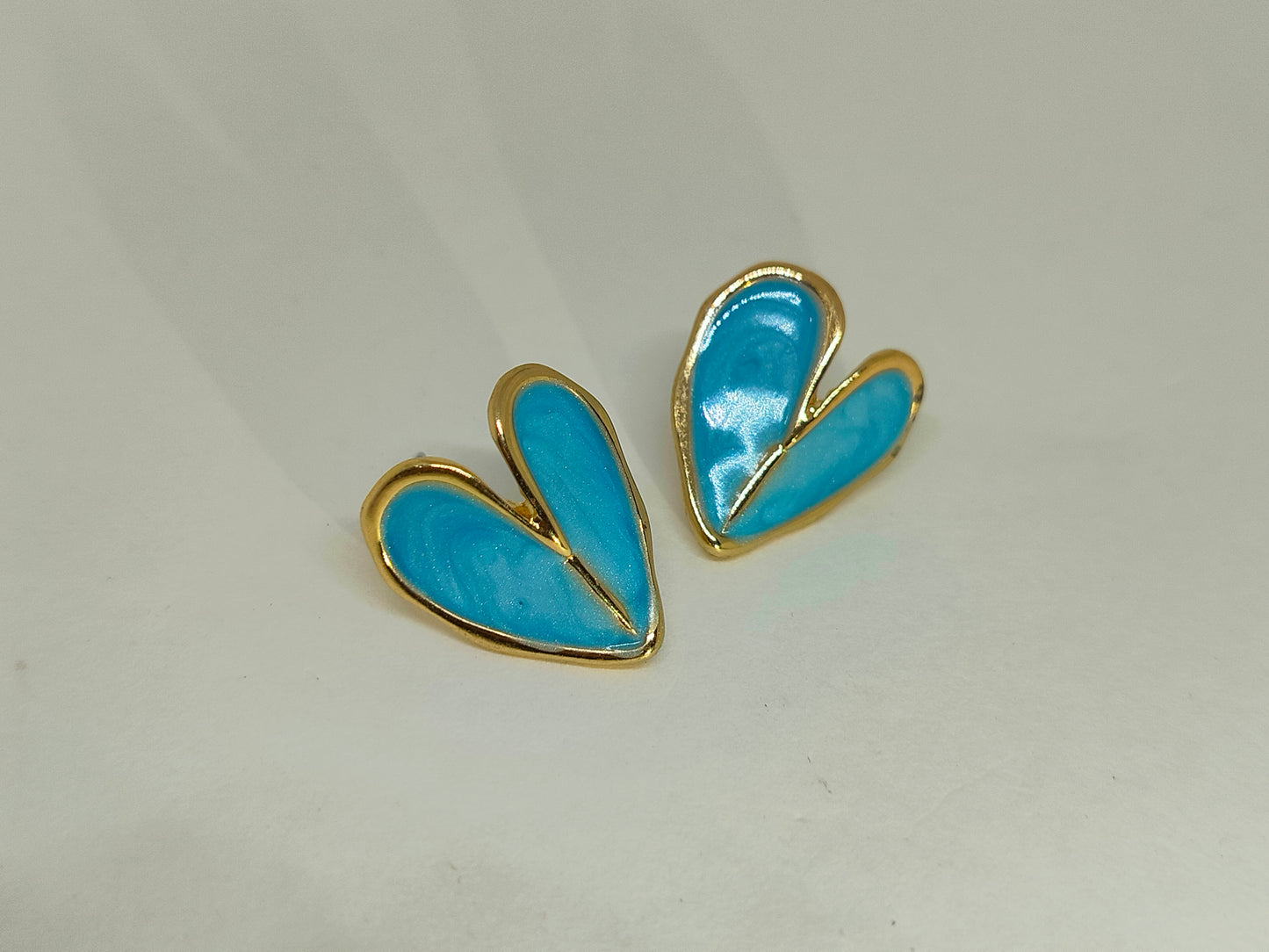 Flower Heart Studs (Blue)