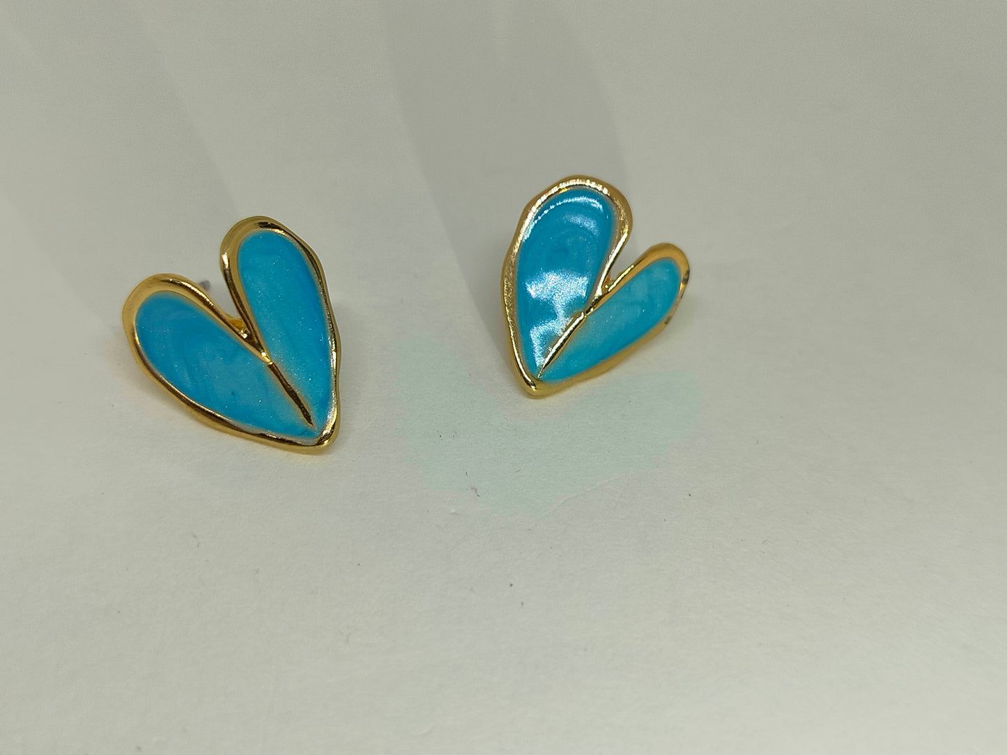 Flower Heart Studs (Blue)