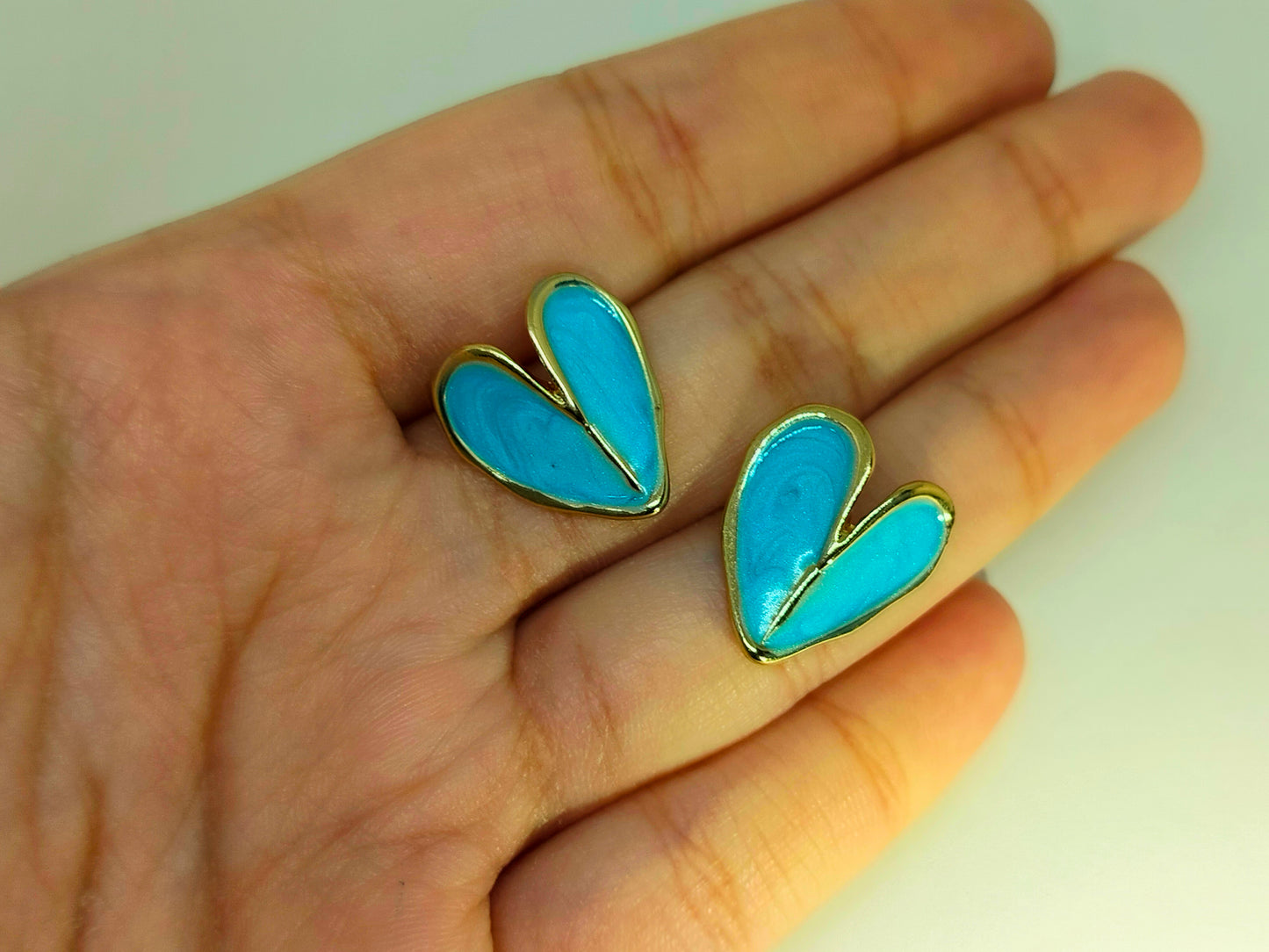 Flower Heart Studs (Blue)