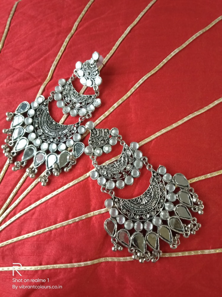 Ziyaan Oxidised Chandbalis