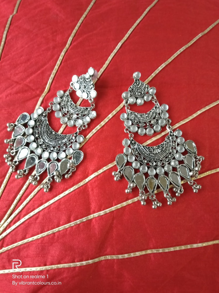 Ziyaan Oxidised Chandbalis