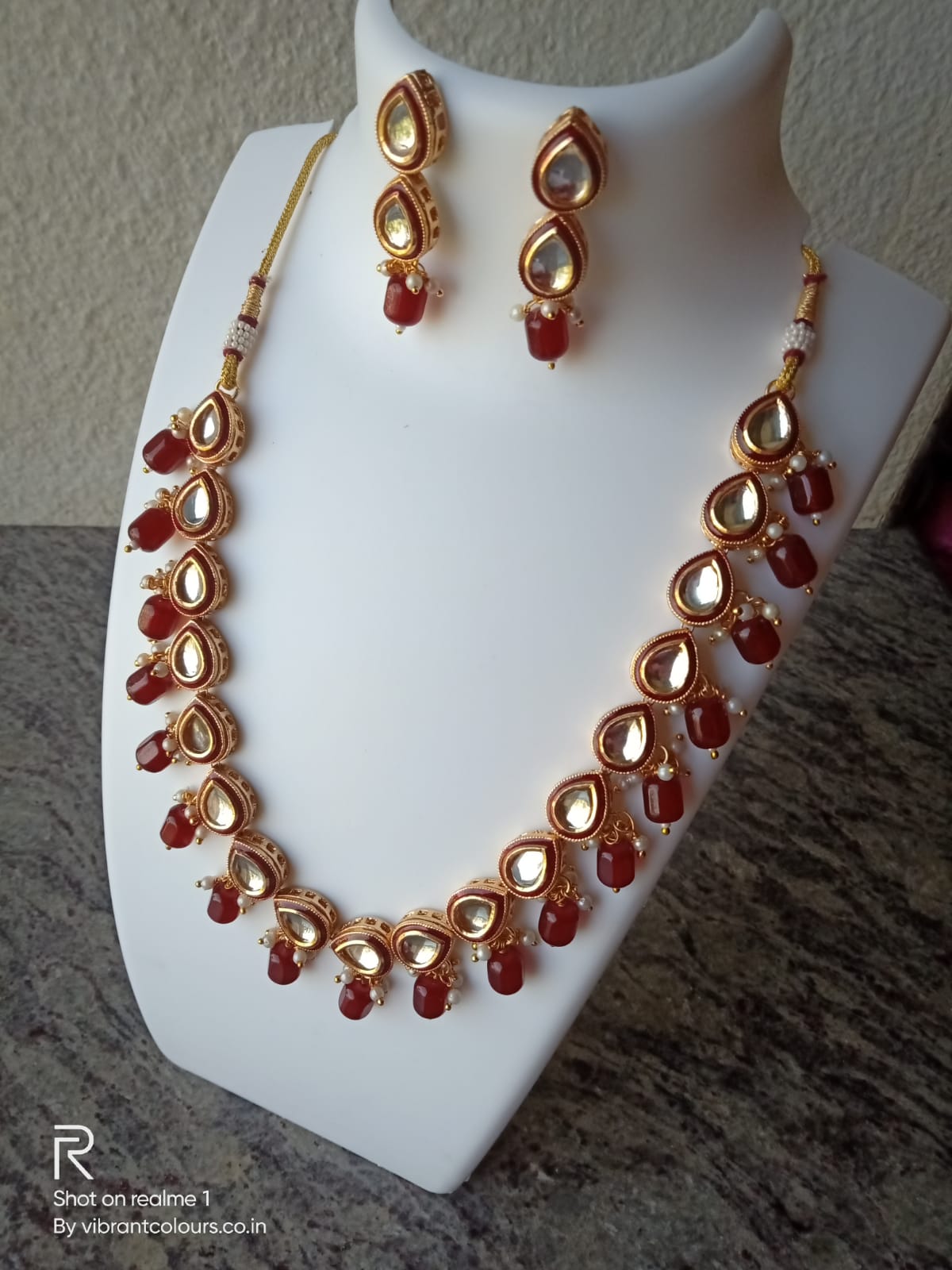 Maroon Rehanna Kundan Set - Vibrant Colours