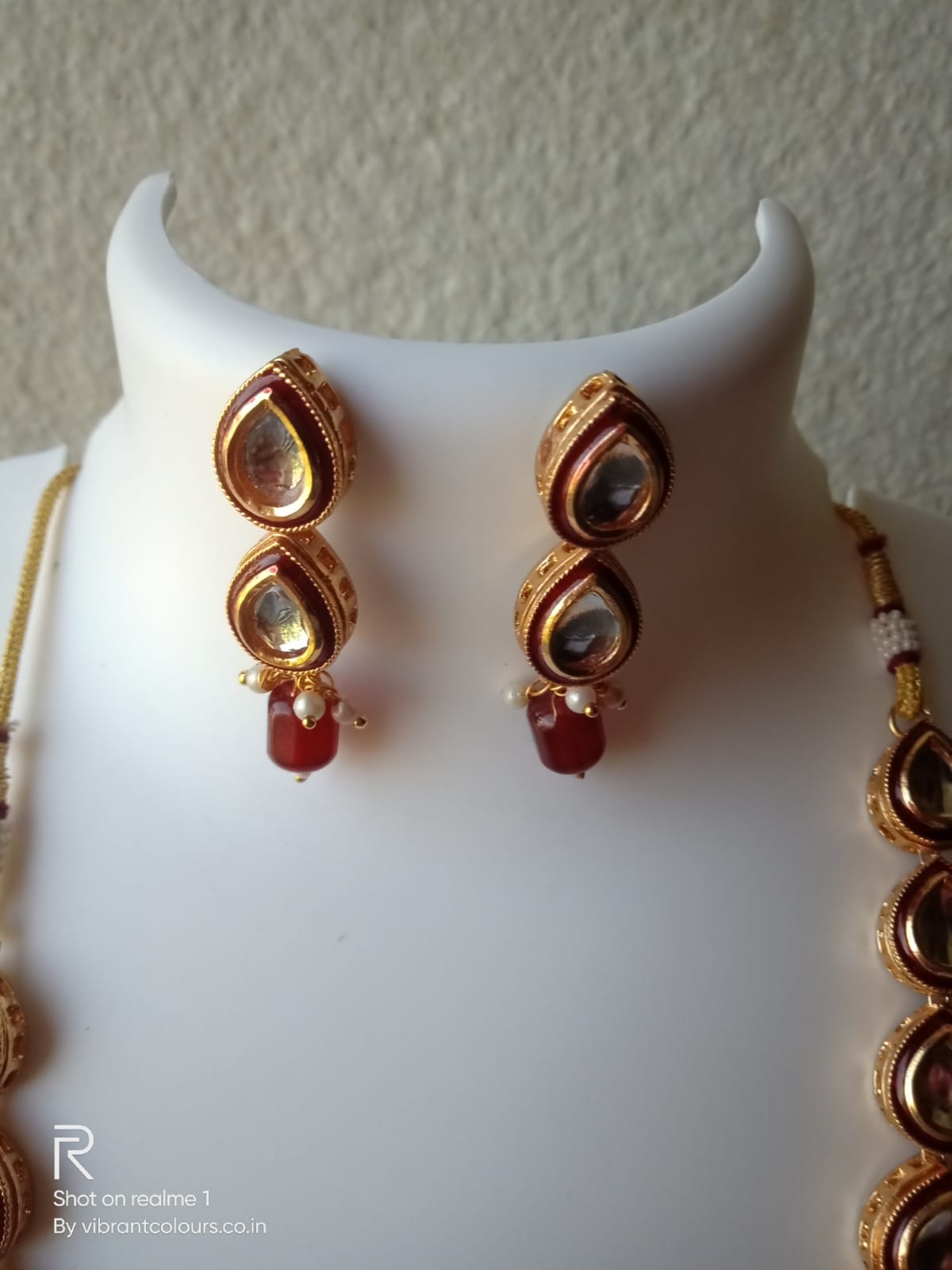 Maroon Rehanna Kundan Set - Vibrant Colours