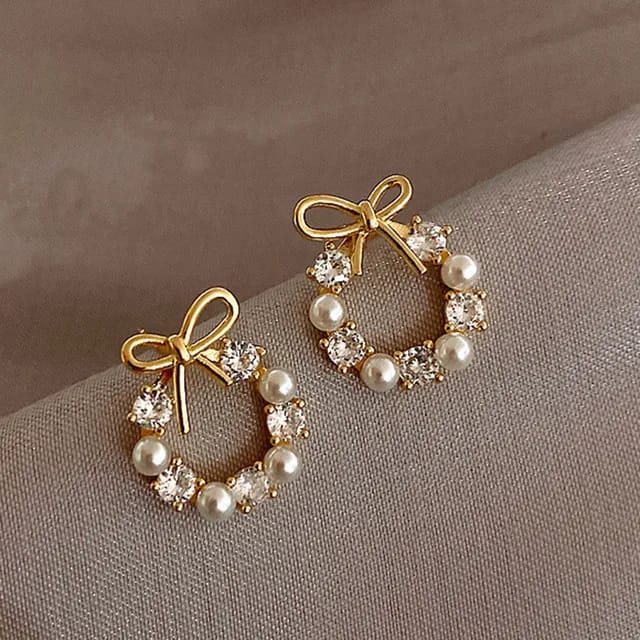 Pearl Bow Studs