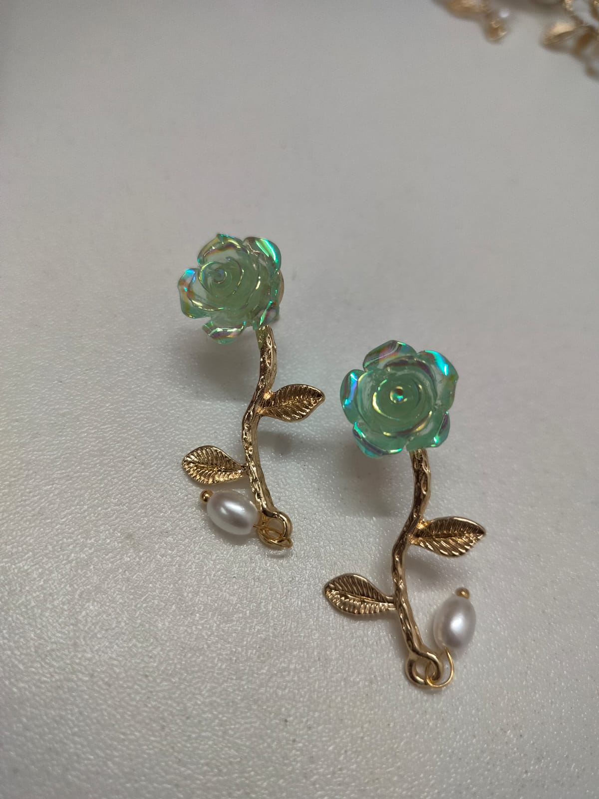 Radiant Flower Earrings (Green)