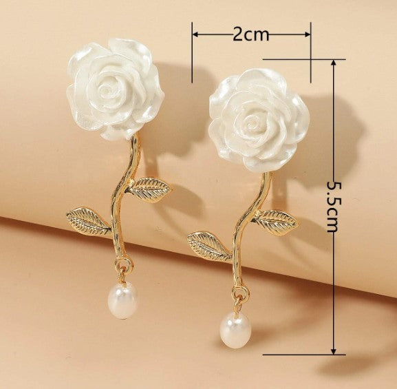 Radiant Flower Earrings (White)