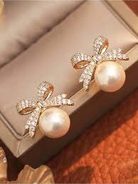 Bow Pearl Drops (Beige)