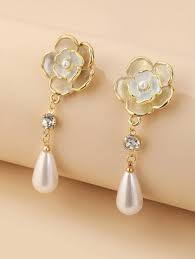 Flower Pearl Earrings