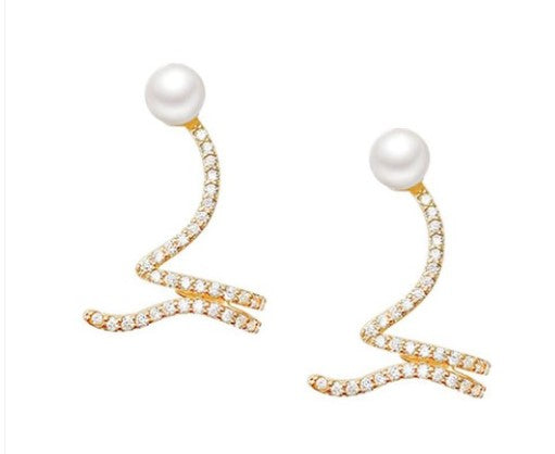 Twisted Pearl Earrings