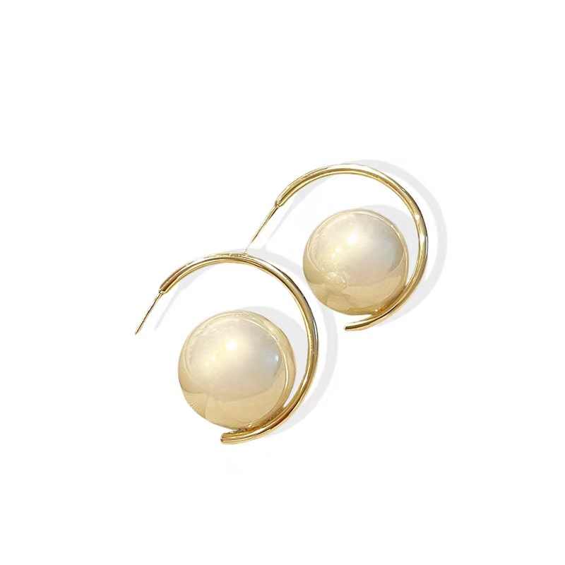 Big Pearl Earrings