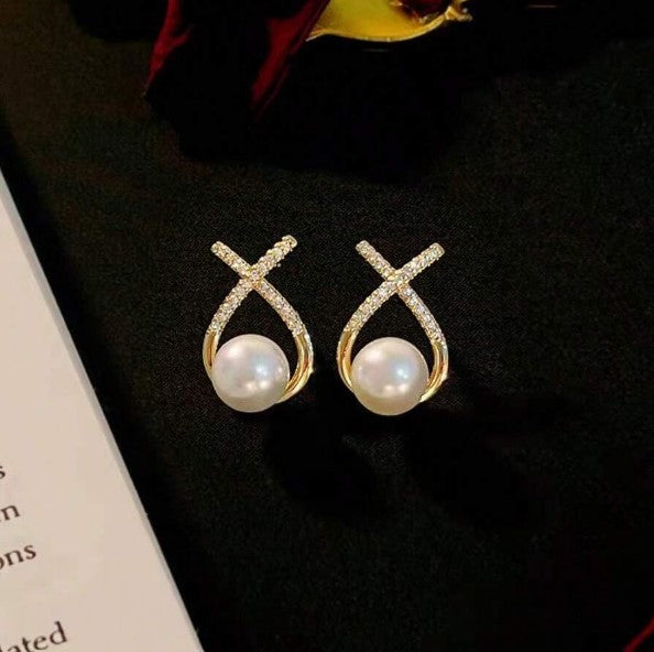 Shining Pearl Earrings